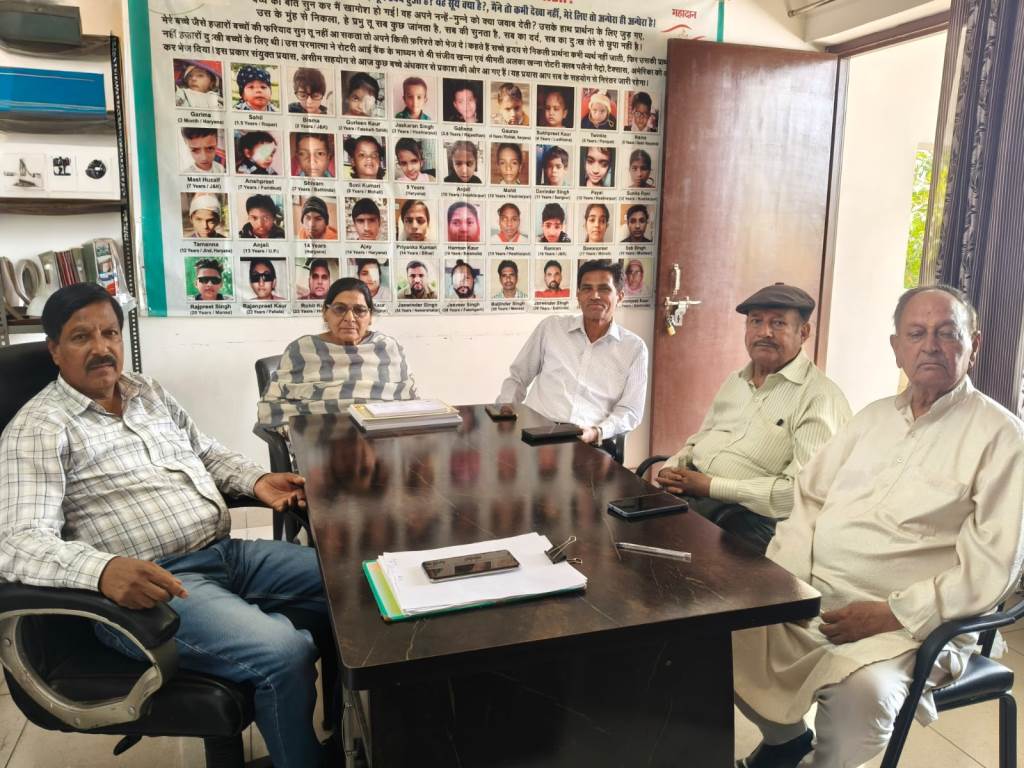 A camp will be set up in Shri Radha Govind Sneh Mandir from tomorrow to fill the eye donation pledge Sanjeev Arora